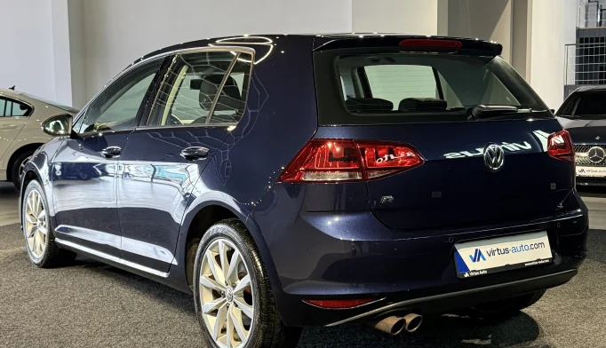 Volkswagen Golf  - 2016