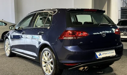 Volkswagen Golf  - 2016