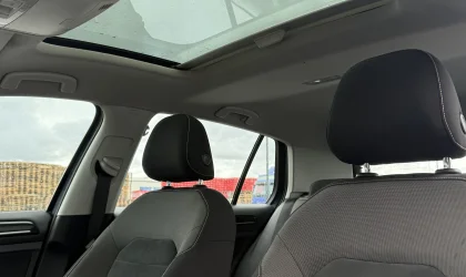 Volkswagen Golf  - 2016