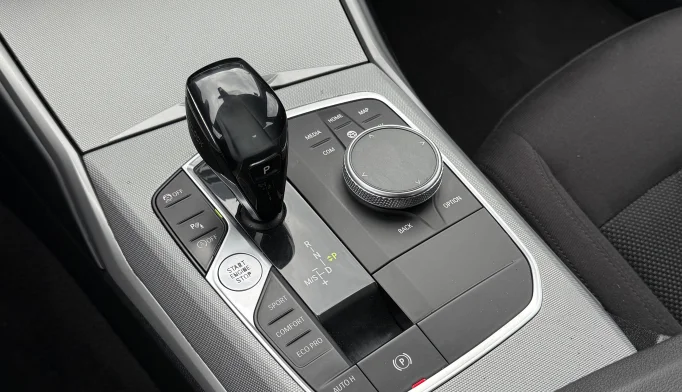 BMW 3 Series  - 2019