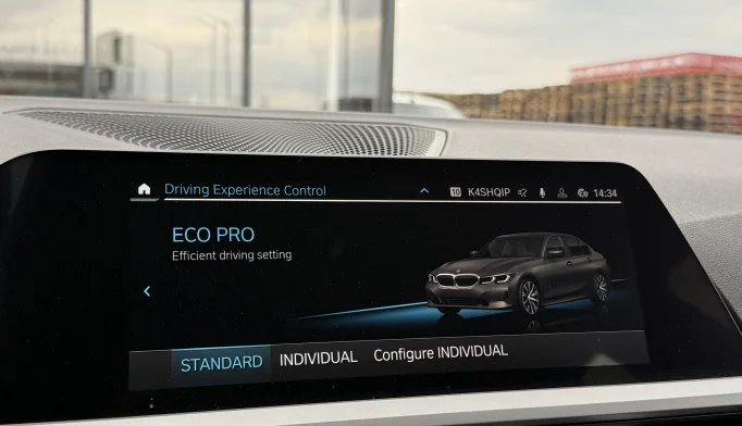 BMW 3 Series  - 2019