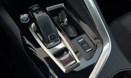 Peugeot 3008  - 2021
