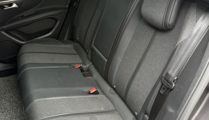 Peugeot 3008  - 2020