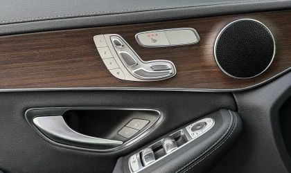 Mercedes-Benz C-Class  - 2019