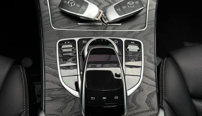 Mercedes-Benz C-Class  - 2019