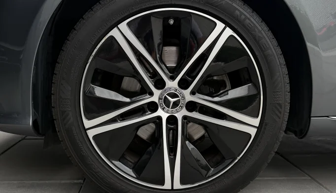 Mercedes-Benz C-Class  - 2019