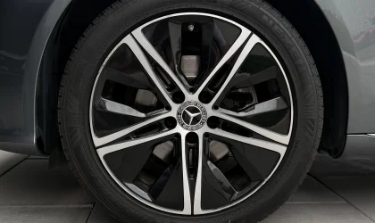 Mercedes-Benz C-Class  - 2019
