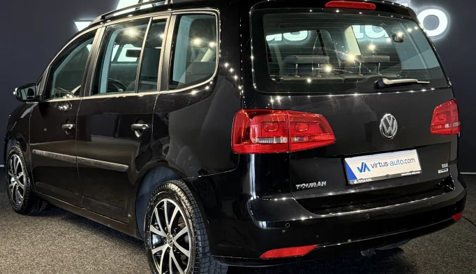 Volkswagen Touran  - 2015