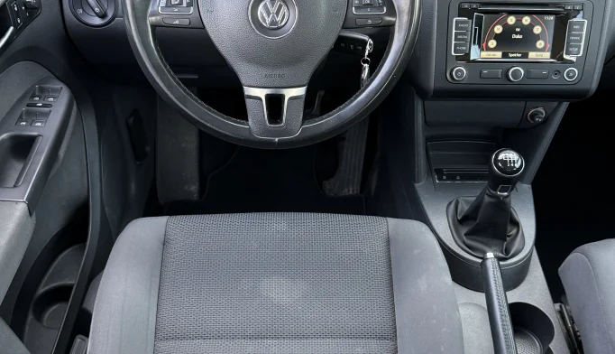 Volkswagen Touran  - 2015