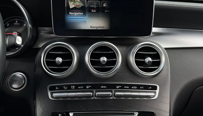 Mercedes-Benz GLC  - 2016