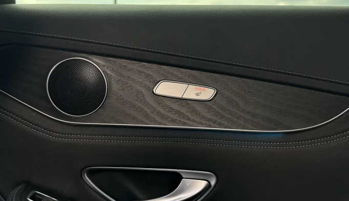 Mercedes-Benz GLC  - 2016