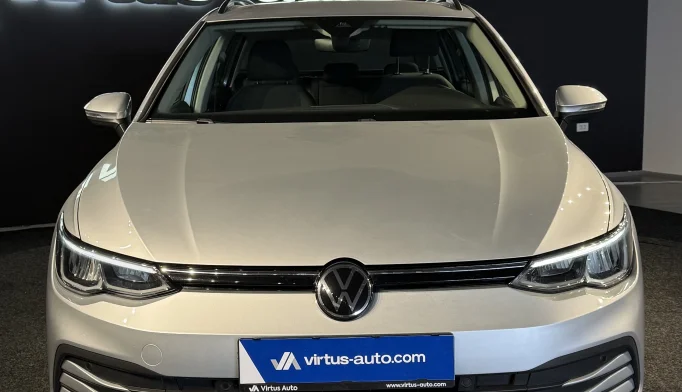 Volkswagen Golf 8  - 2021