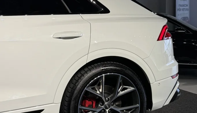 Audi SQ8  - 2020