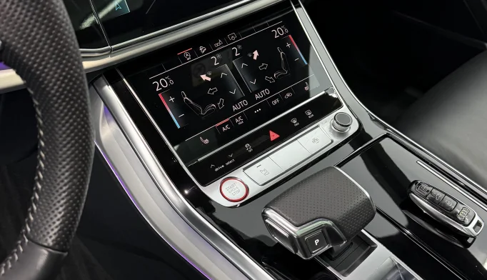 Audi SQ8  - 2020