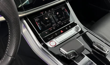 Audi SQ8  - 2020