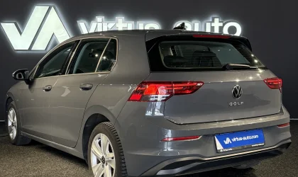 Volkswagen Golf 8  - 2021