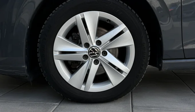 Volkswagen Golf 8  - 2021