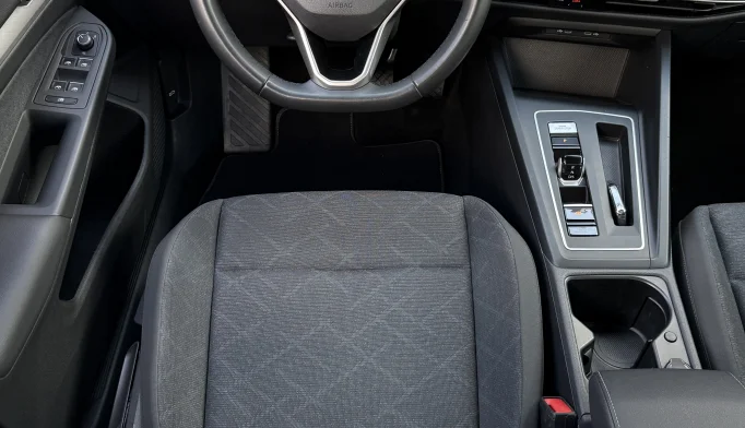 Volkswagen Golf 8  - 2023