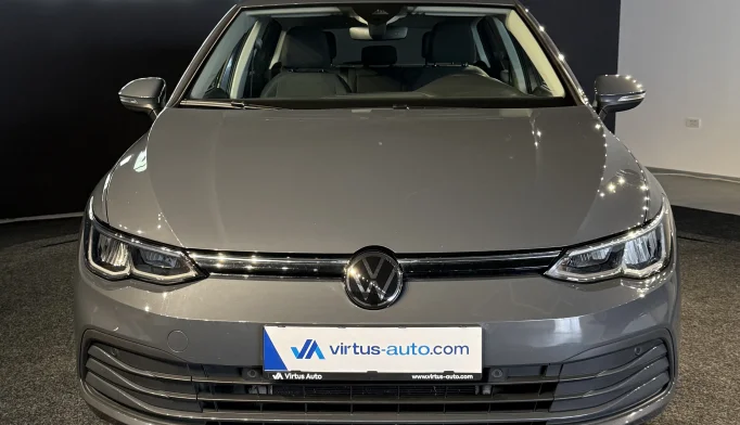 Volkswagen Golf 8  - 2021