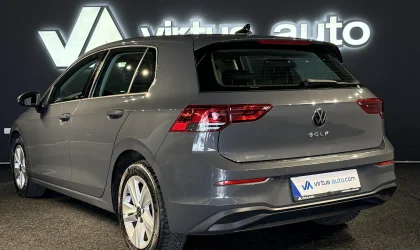 Volkswagen Golf 8  - 2021