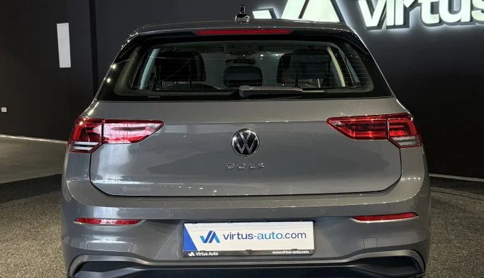 Volkswagen Golf 8  - 2021