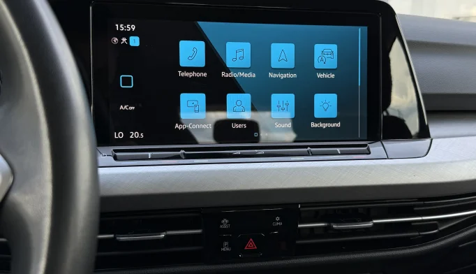 Volkswagen Golf 8  - 2021