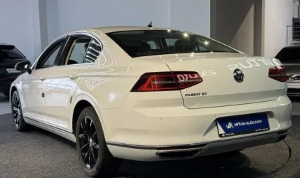 Volkswagen Passat  - 2018