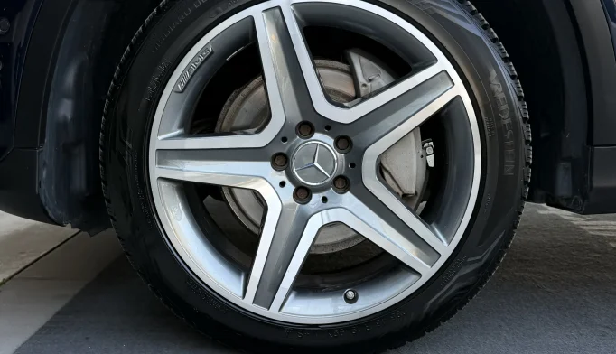 Mercedes-Benz GLC  - 2018