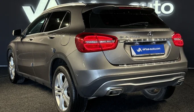 Mercedes-Benz GLA-Class  - 2016
