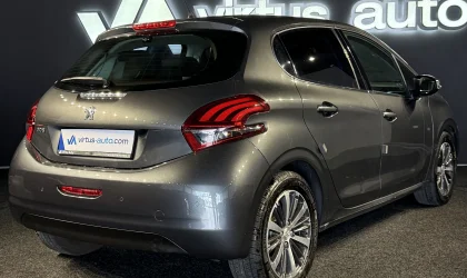 Peugeot 208  - 2017