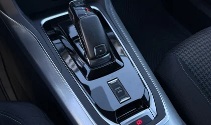 Peugeot 308  - 2020