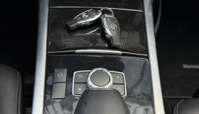Mercedes-Benz E-Class  - 2016