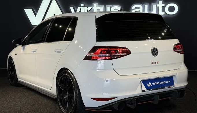 Volkswagen Golf GTI  - 2016
