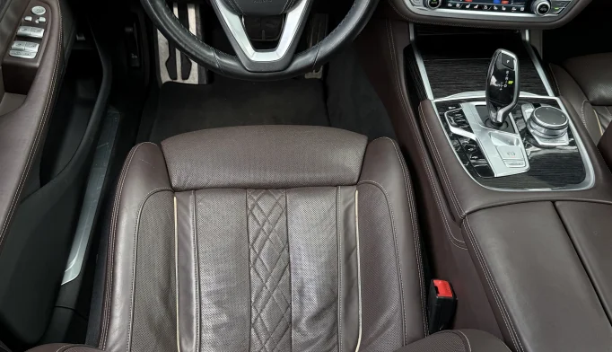 BMW 7 Series  - 2018