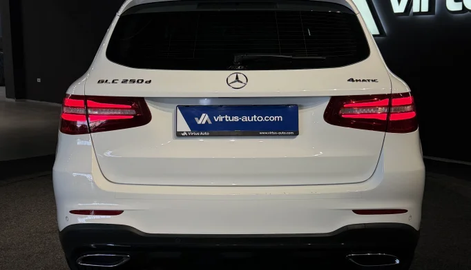 Mercedes-Benz GLC  - 2018