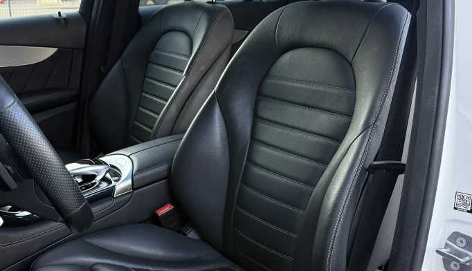 Mercedes-Benz GLC  - 2018