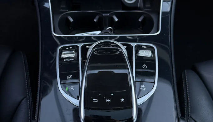 Mercedes-Benz GLC  - 2018