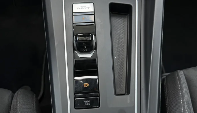 Volkswagen Golf  - 2022