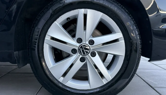 Volkswagen Golf  - 2022