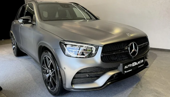 Mercedes-Benz GLC  - 2021