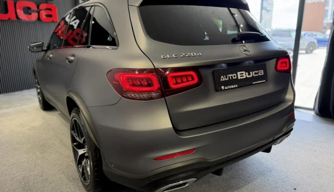 Mercedes-Benz GLC  - 2021