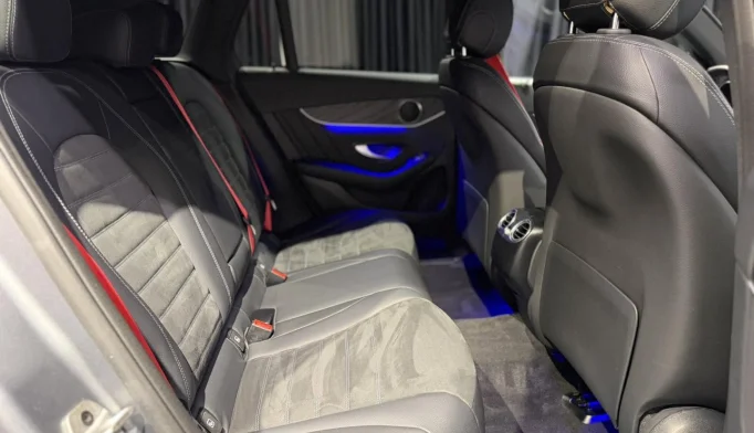 Mercedes-Benz GLC  - 2021