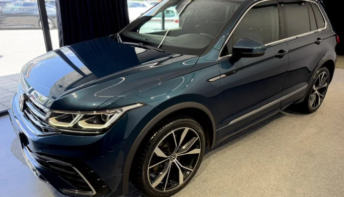 Volkswagen Tiguan  - 2021