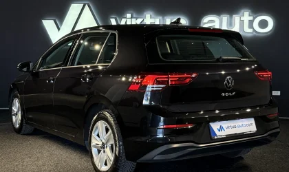 Volkswagen Golf 8  - 2021