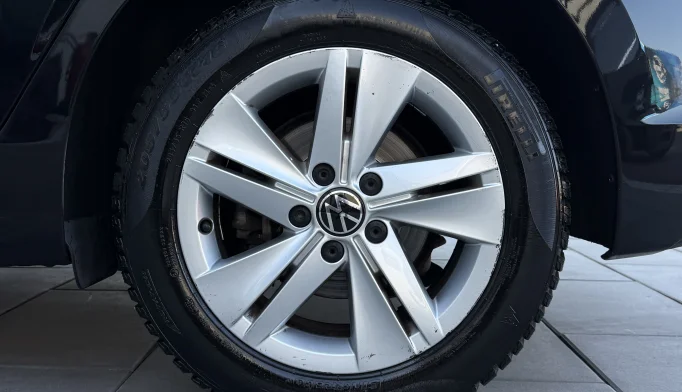 Volkswagen Golf 8  - 2021