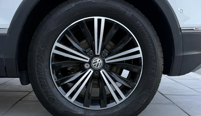 Volkswagen Tiguan  - 2020