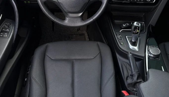 BMW 3 Series  - 2018