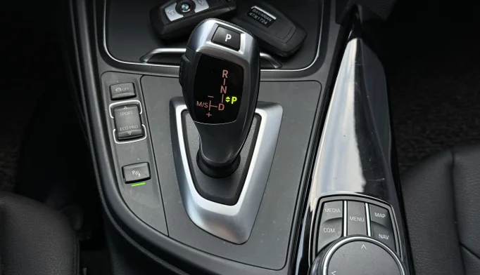 BMW 3 Series  - 2018