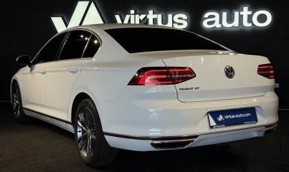 Volkswagen Passat  - 2018