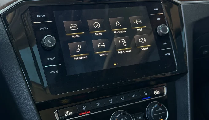 Volkswagen Passat  - 2018